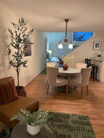 100 Dennis St, Sutter Creek, CA 95685