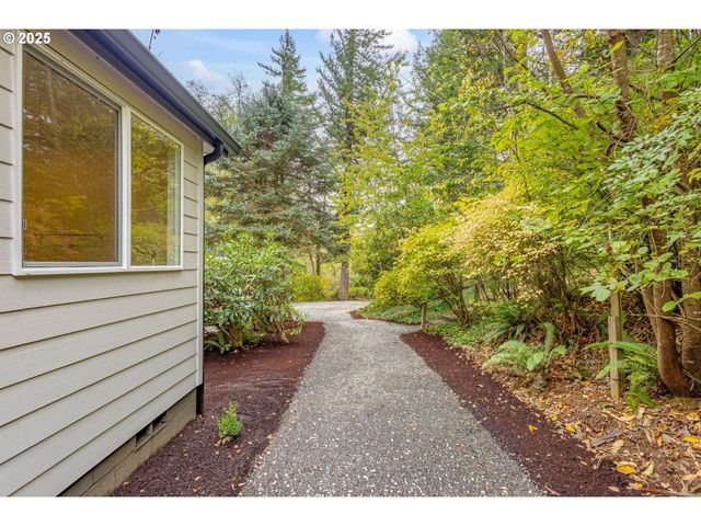 421 Se POUNDER Rd, Corbett, OR 97019