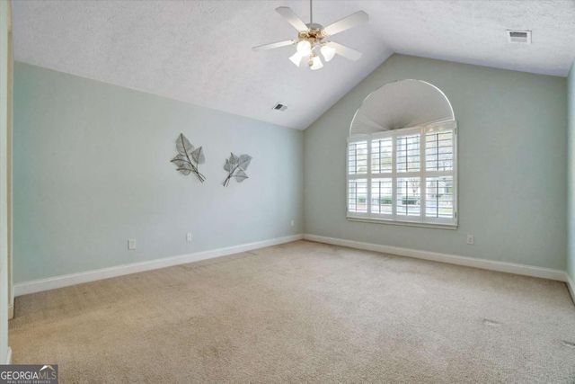 135 Vintage Club Circle 13, Marietta, GA 30066