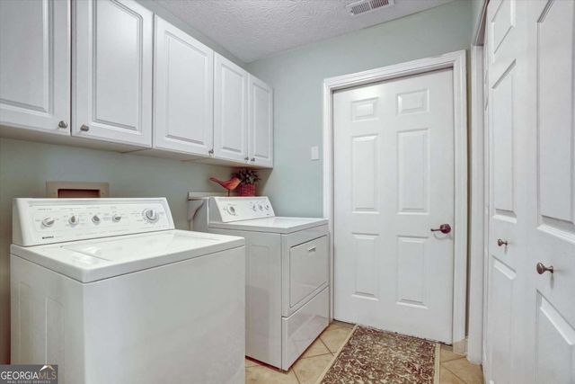 135 Vintage Club Circle 13, Marietta, GA 30066