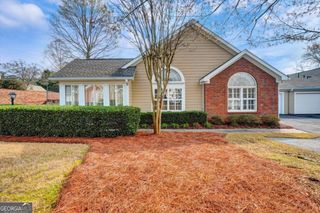 135 Vintage Club Circle 13, Marietta, GA 30066