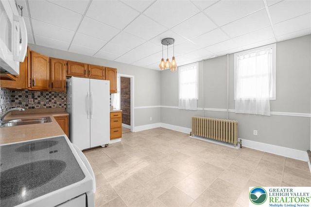 193 South 4th Street 191-193, Lehighton Boro, PA 18235