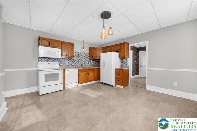 193 South 4th Street 191-193, Lehighton Boro, PA 18235