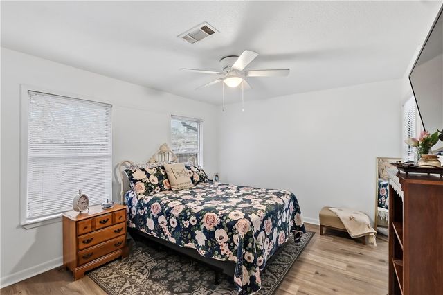 1710 Cavitt Avenue, Bryan, TX 77801