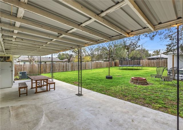 1710 Cavitt Avenue, Bryan, TX 77801