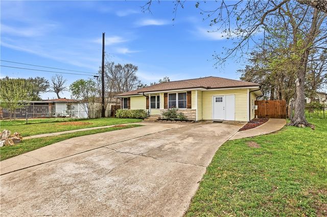 1710 Cavitt Avenue, Bryan, TX 77801