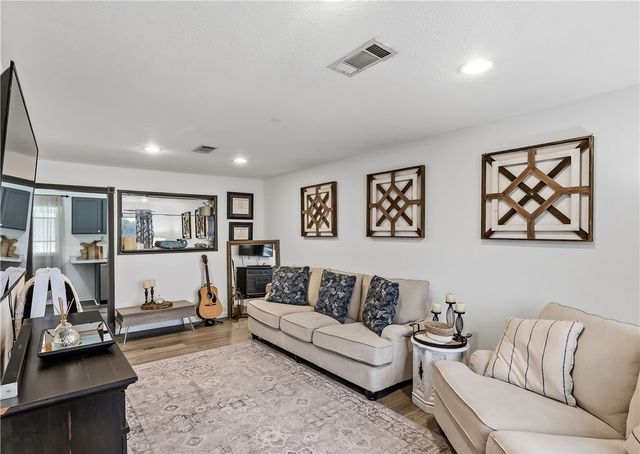 1710 Cavitt Avenue, Bryan, TX 77801