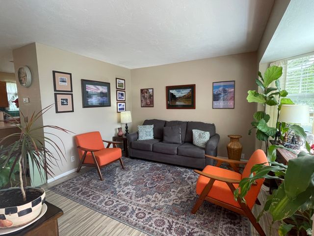 3254 W 5860 S, Taylorsville, UT 84129