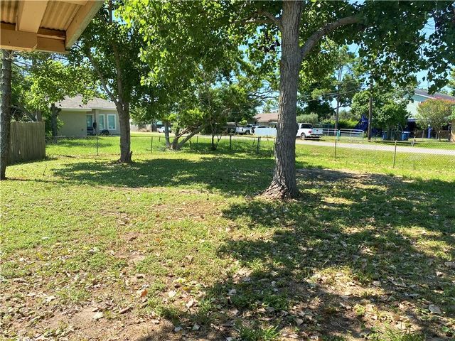 1233 Baywood, Corpus Christi, TX 78418