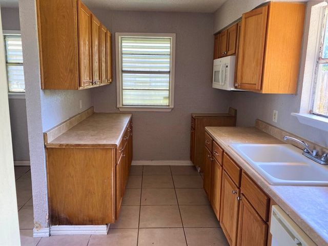 1233 Baywood, Corpus Christi, TX 78418