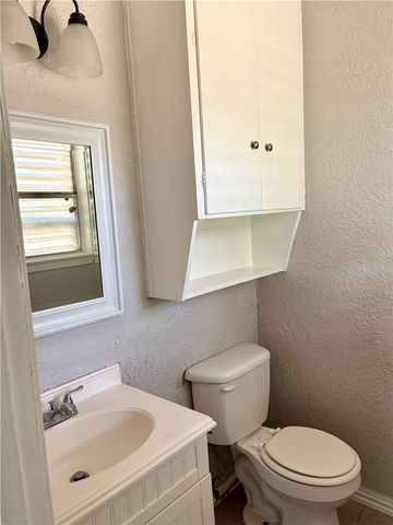 1233 Baywood, Corpus Christi, TX 78418