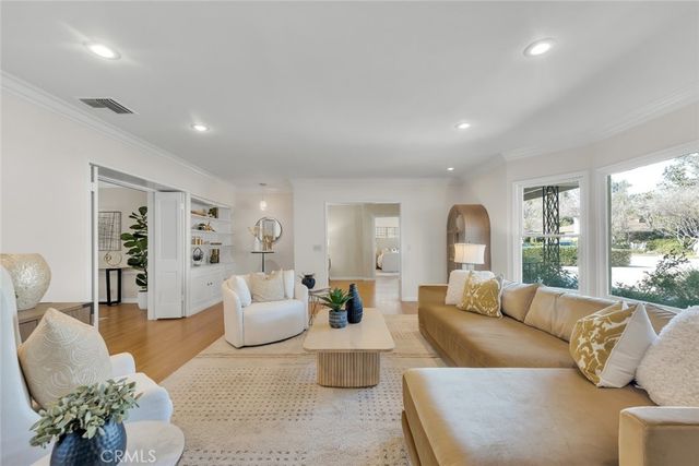 1720 Homet Road, Pasadena, CA 91106