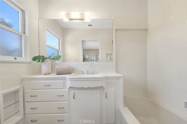 1720 Homet Road, Pasadena, CA 91106