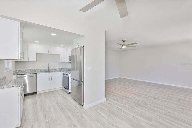 1802 BEDFORD TERRACE 184, Sun City Center, FL 33573
