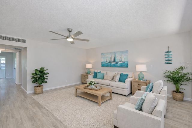1802 BEDFORD TERRACE 184, Sun City Center, FL 33573