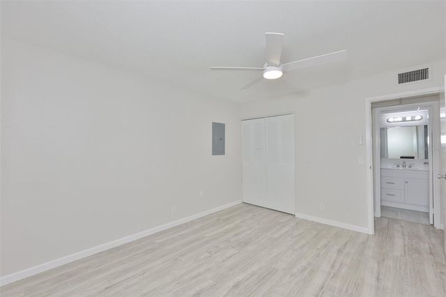 1802 BEDFORD TERRACE 184, Sun City Center, FL 33573