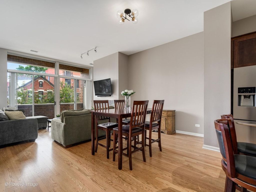 1350 W Fullerton Avenue 210, Chicago, IL 60614 — photo 5