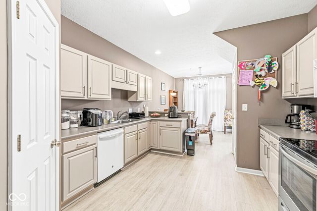 2363 Colfax Lane, Indianapolis, IN 46260