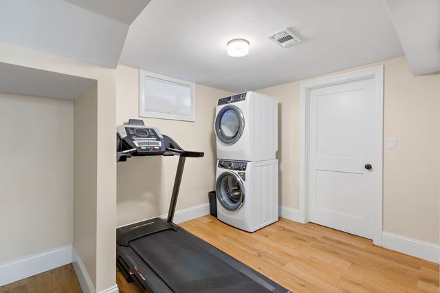 172-174 Blue Hill Ave 174, Milton, MA 02186