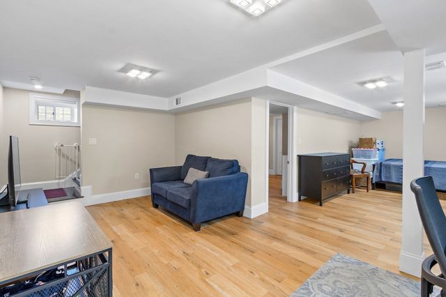 172-174 Blue Hill Ave 174, Milton, MA 02186