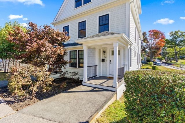 172-174 Blue Hill Ave 174, Milton, MA 02186