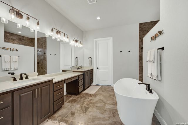 220 Trappers, New Braunfels, TX 78132