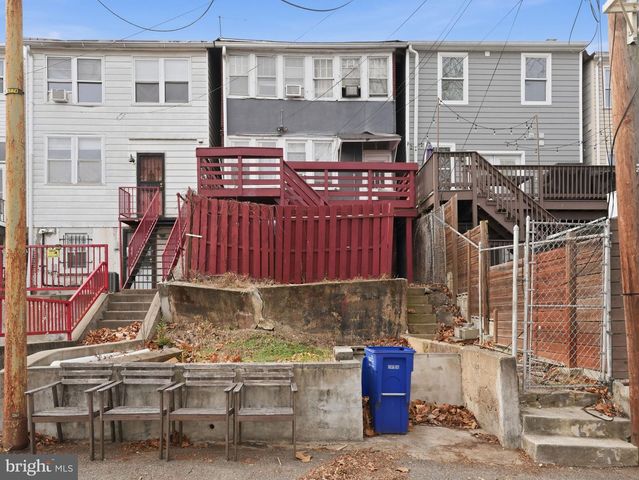 5733 9TH ST NW, Washington, DC 20011