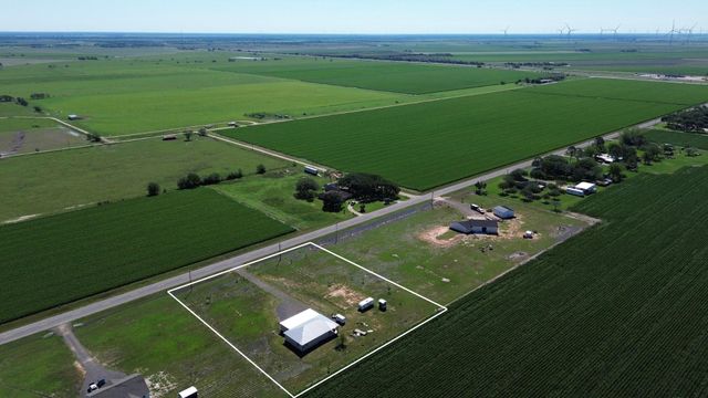 1015 Fm 960 Road, El Campo, TX 77437