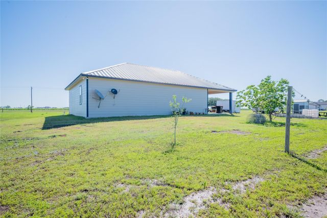 1015 Fm 960 Road, El Campo, TX 77437