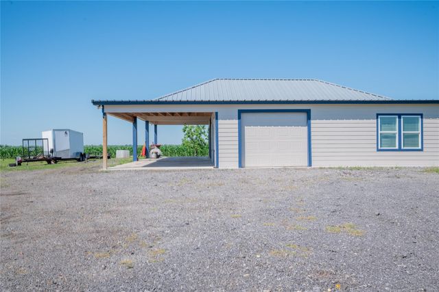 1015 Fm 960 Road, El Campo, TX 77437