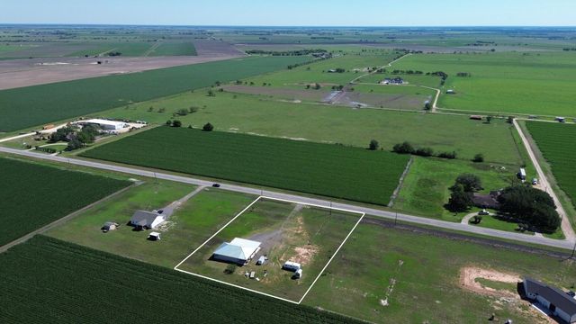 1015 Fm 960 Road, El Campo, TX 77437
