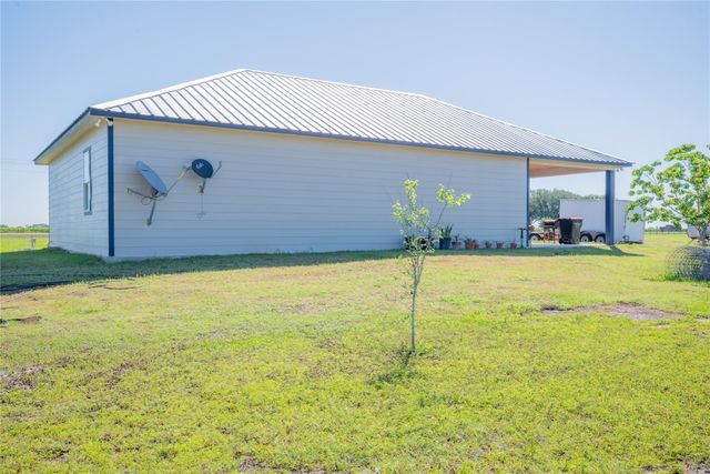 1015 Fm 960 Road, El Campo, TX 77437