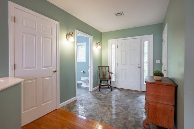 501 Cushing Road, Newmarket, NH 03857