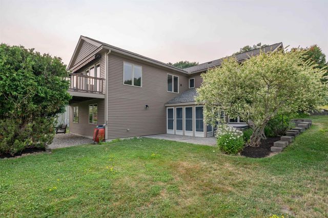 501 Cushing Road, Newmarket, NH 03857