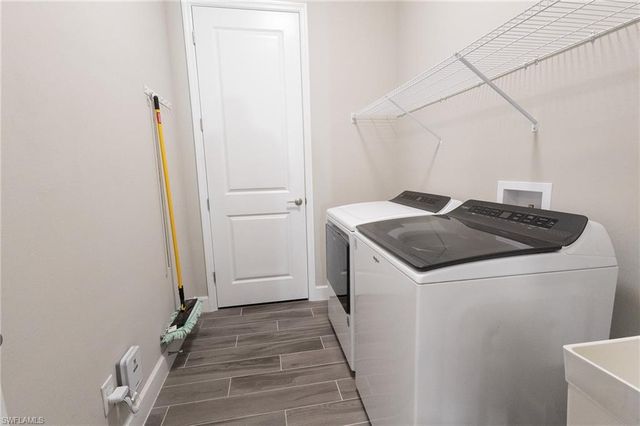 713 NW 37th AVE, Cape Coral, FL 33993