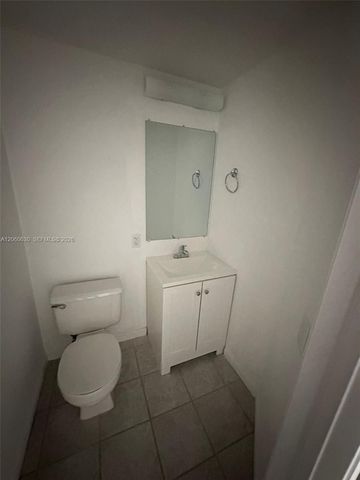 701 Brickell Key Blvd 1808, Miami, FL 33131