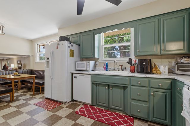 1002 W Northfield Blvd, Murfreesboro, TN 37129