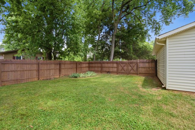 1002 W Northfield Blvd, Murfreesboro, TN 37129