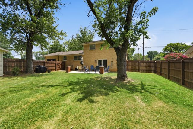 1002 W Northfield Blvd, Murfreesboro, TN 37129