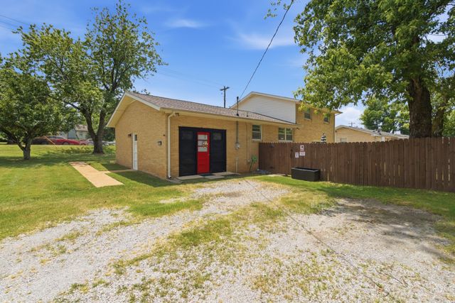 1002 W Northfield Blvd, Murfreesboro, TN 37129