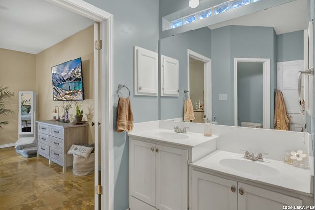 1074 Camellia, New Braunfels, TX 78130