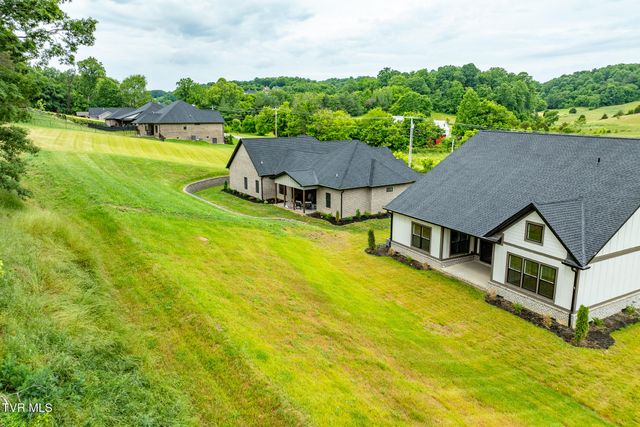 174 Boones Station Road, Johnson City, TN 37615