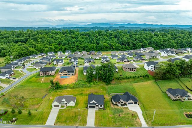 174 Boones Station Road, Johnson City, TN 37615