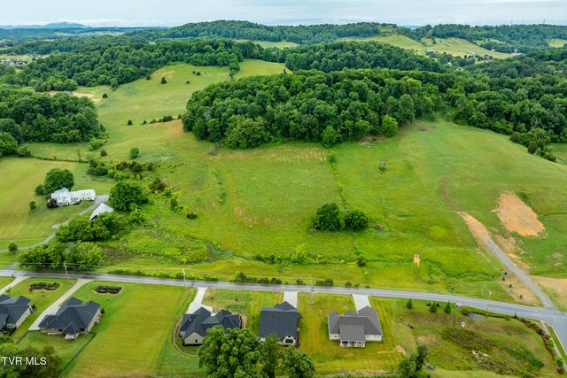 174 Boones Station Road, Johnson City, TN 37615
