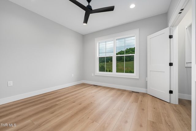 174 Boones Station Road, Johnson City, TN 37615