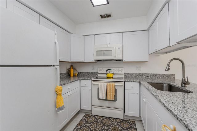 2134 NE 45TH AVENUE, Ocala, FL 34470