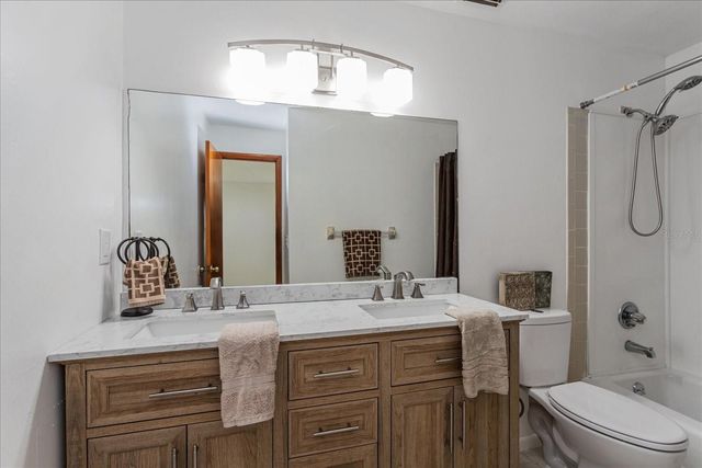 2134 NE 45TH AVENUE, Ocala, FL 34470