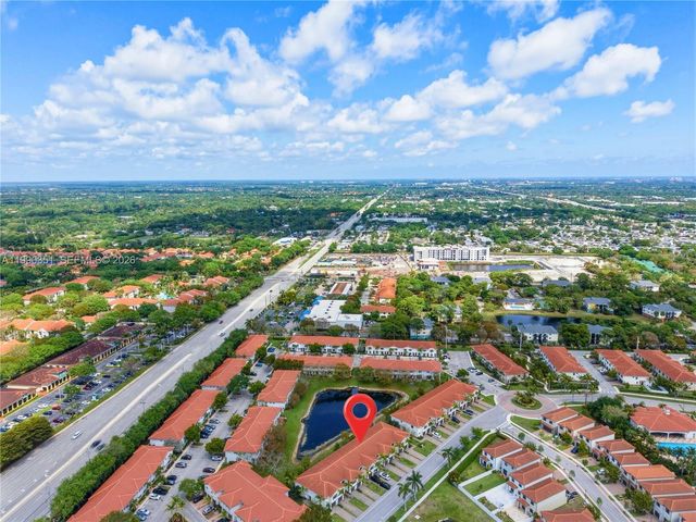 6011 Woods Edge Cir 6011, Riviera Beach, FL 33410