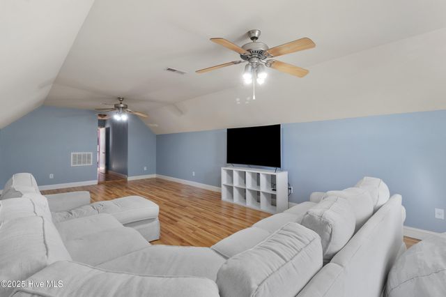 103 Arabian Circle, Beulaville, NC 28518