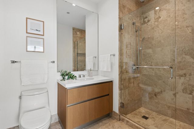 363 E Wacker Drive 4209, Chicago, IL 60601